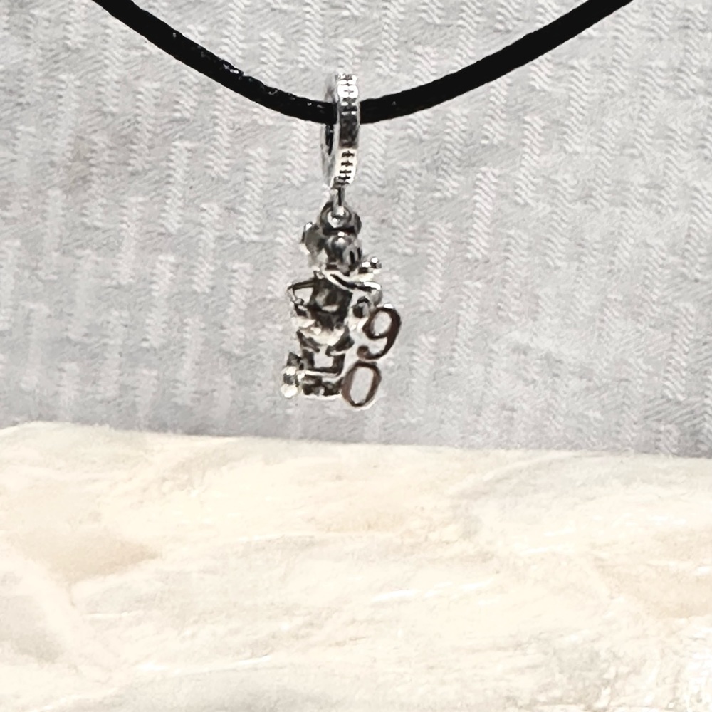 💕🌈💕🥰PANDORA AUTHENTIC DISNEY MICKEY MOUSE 90th Anniversary Dangle Charm
